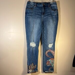 EUC Embroidered Cropped Jeans by Chicos Size 1 (size 8)